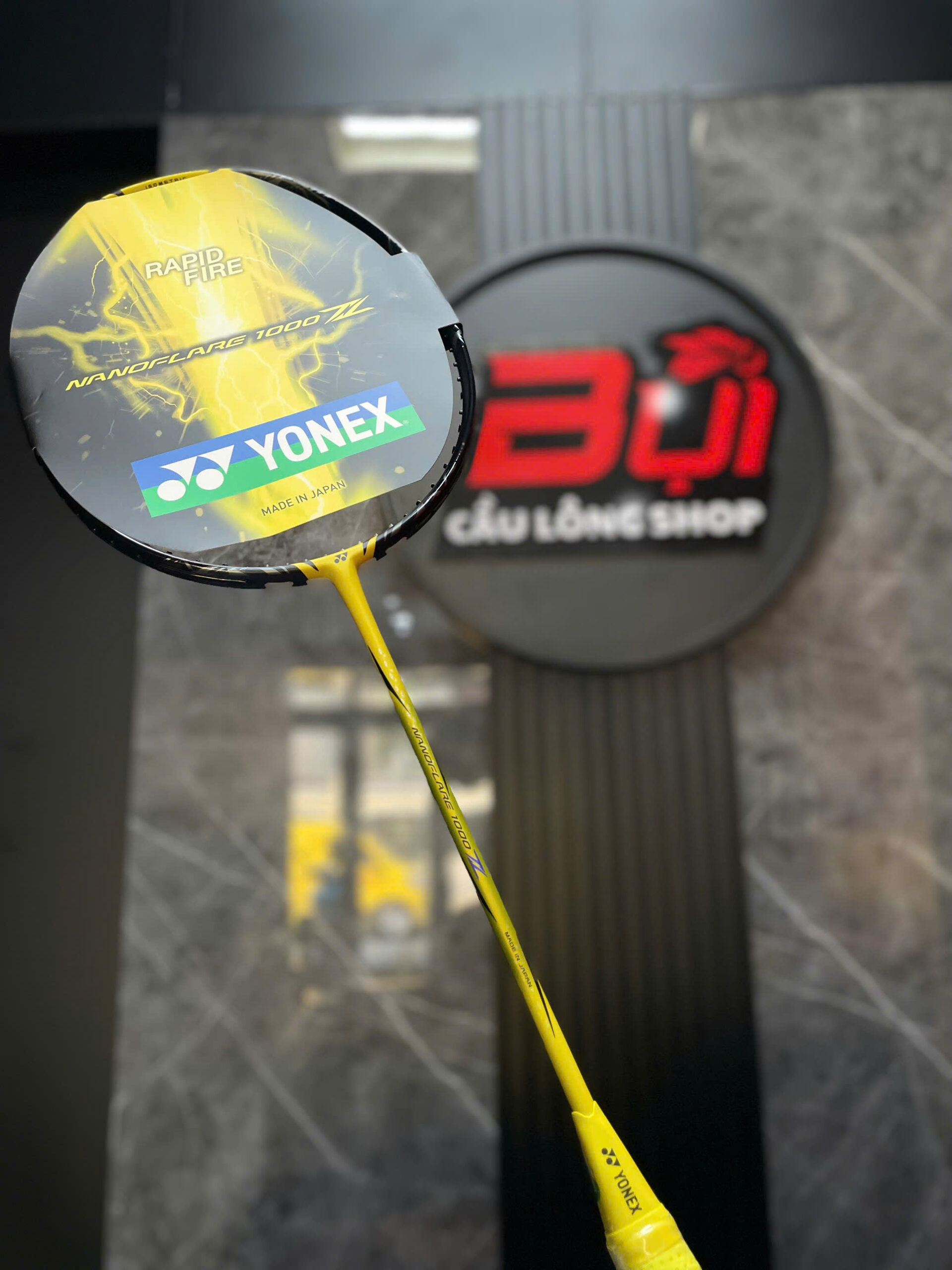 Đánh giá chi tiết Yonex Nanoflare 1000Z – Tia Chớp Vàng