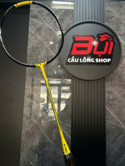 VỢT CẦU LÔNG YONEX NANOFLARE 1000 PLAY