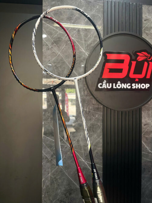 VỢT CẦU LÔNG YONEX ASTROX 99 PLAY
